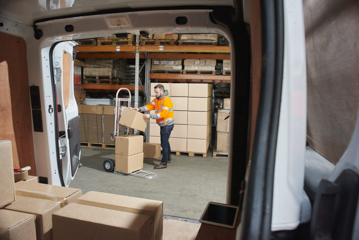 What is Cross-Docking For Ecommerce and How Does Your Business Benefit?